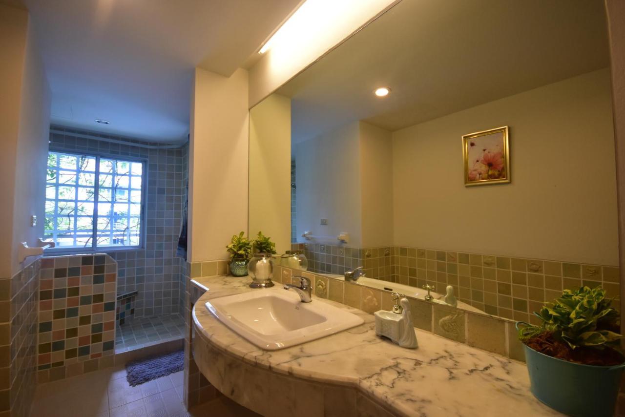 Hua Hin Beachfront Condo Eksteriør billede